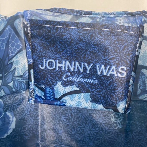 NWT Johnny was reusable nylon tote bag blue floral patchwork - Picture 6 of 7